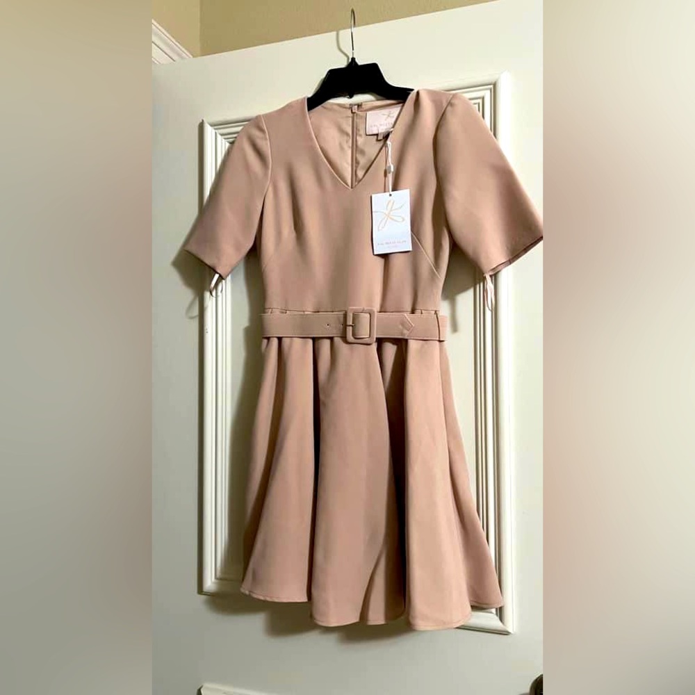 NWT Gal Meets Glam Clara dress